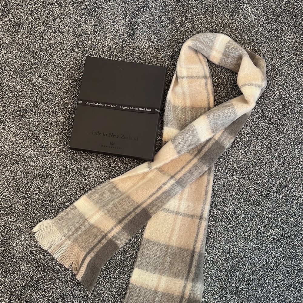 Master weave Organic merino wool scarf (New Zealand)